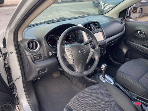2019 Nissan Versa SV