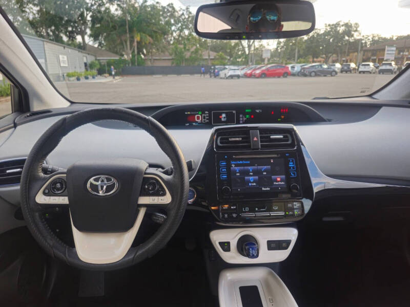 2017 Toyota Prius Four Touring