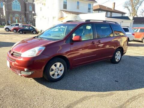 2004 Toyota Sienna for sale at Affordable Motors in Jamestown ND