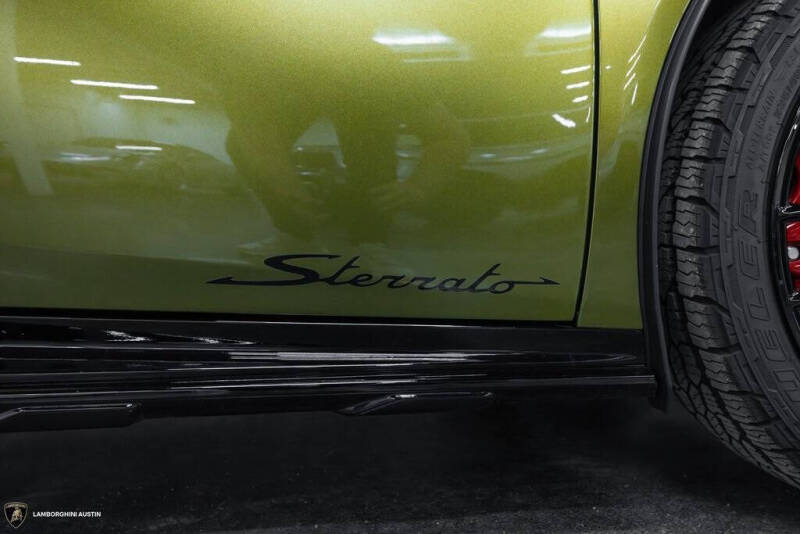 2024 Lamborghini Huracan Sterrato