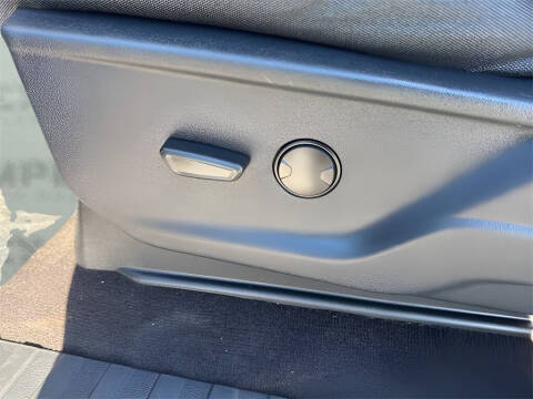 2022 Ford F-150 Lightning XLT