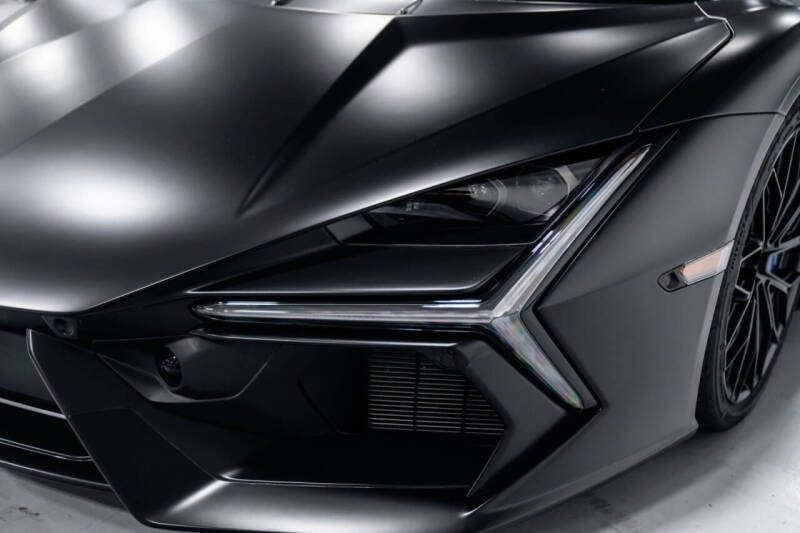 2025 Lamborghini Revuelto