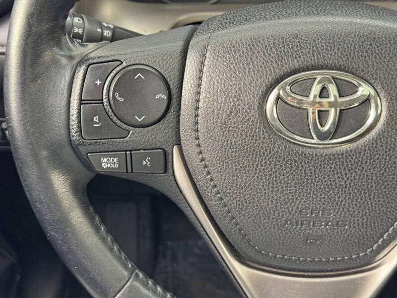2017 Toyota RAV4 XLE