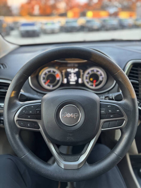 2019 Jeep Cherokee Latitude