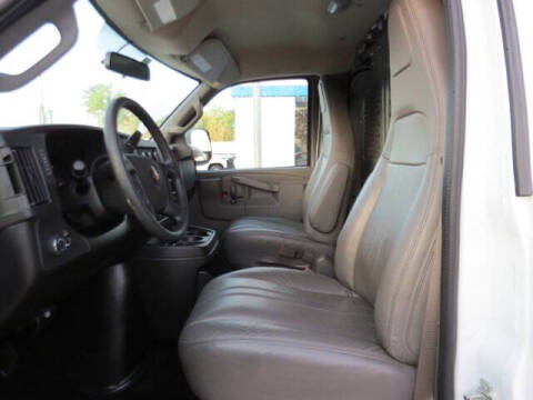 2025 Chevrolet Express 2500