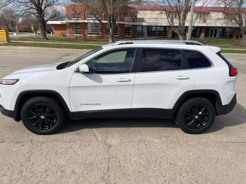 2015 Jeep Cherokee for sale at Mulder Auto Tire and Lube in Orange City IA