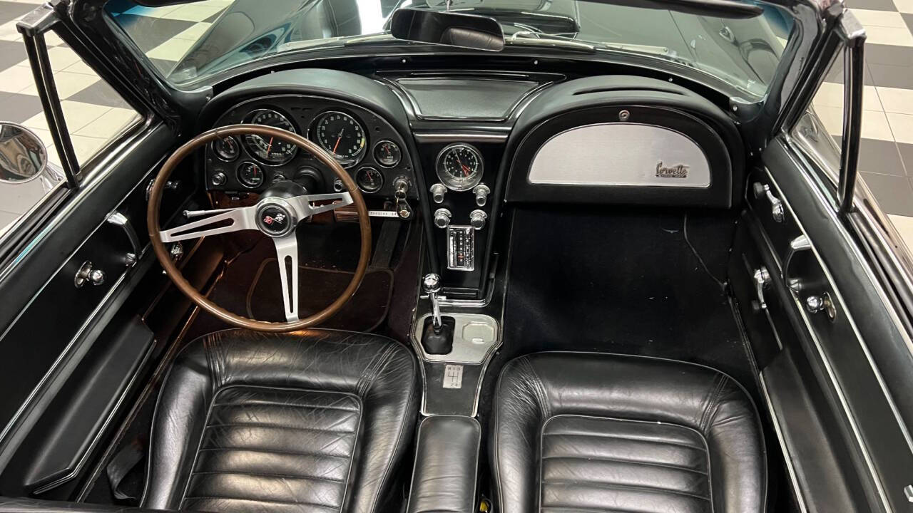 1966 Chevrolet Corvette 24