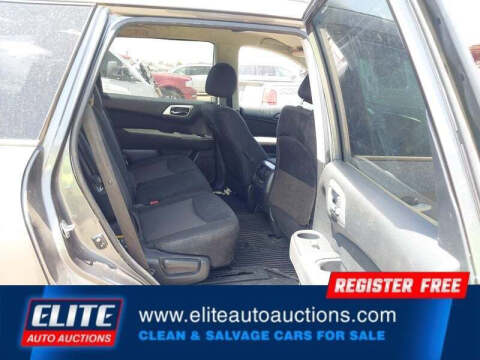 2017 Nissan Pathfinder S