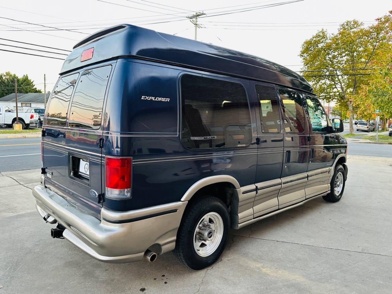 2006 Ford E-Series for sale at American Dream Motors in Winchester, VA