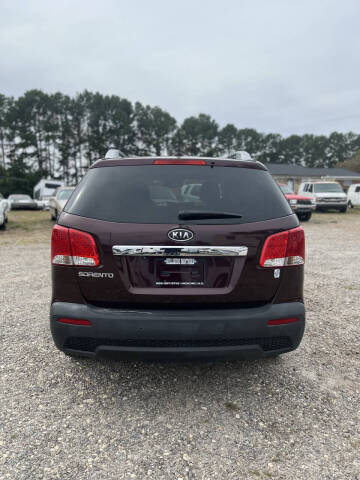 2011 Kia Sorento LX