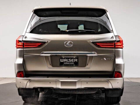 2021 Lexus LX 570 Three-Row