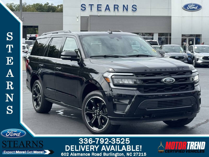 2022 Ford Expedition Limited's photo