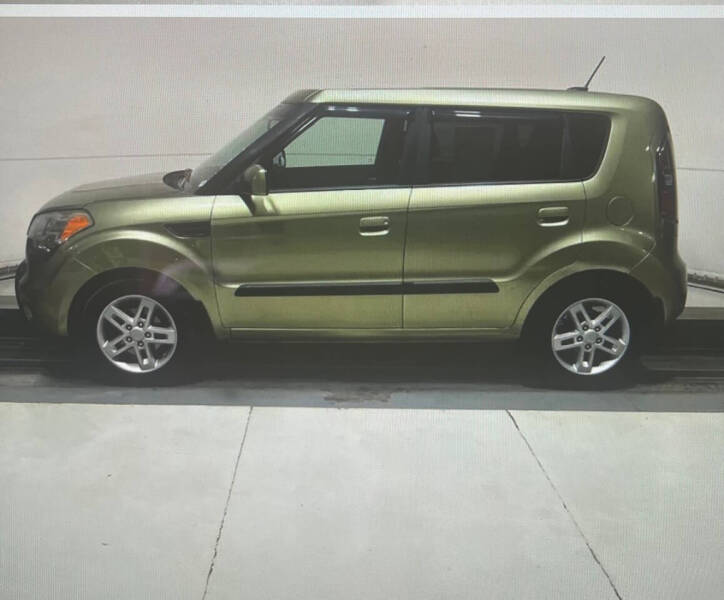2010 Kia Soul +