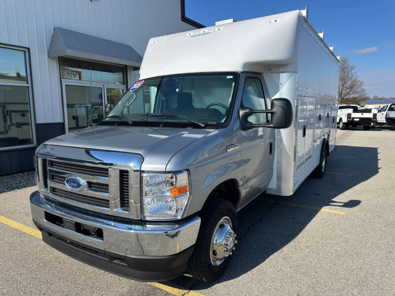 2025 Ford E-Series
