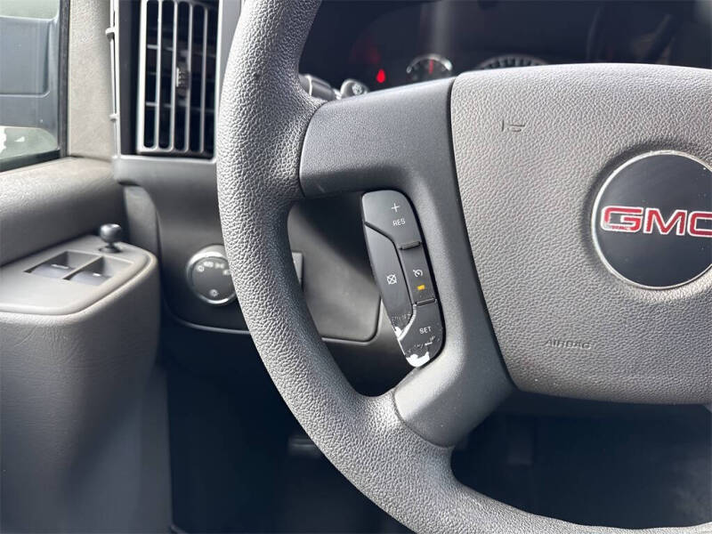 2023 GMC Savana 2500