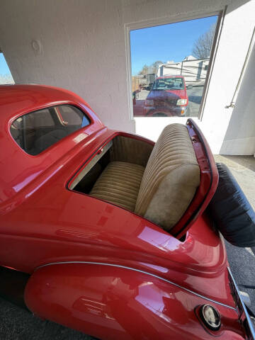 1935 Ford 5 Window  Coupe Coupe