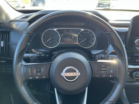 2022 Nissan Pathfinder SV