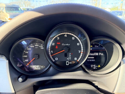 2015 Porsche Macan Turbo