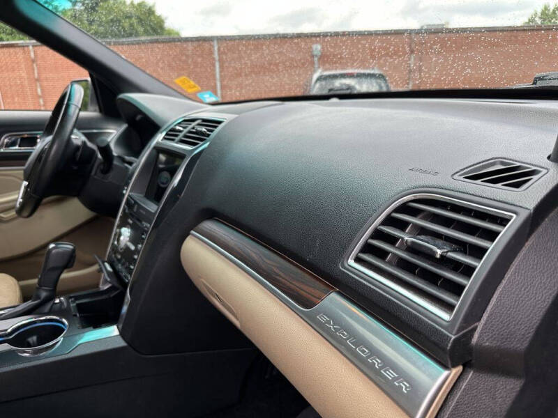 2017 Ford Explorer Limited