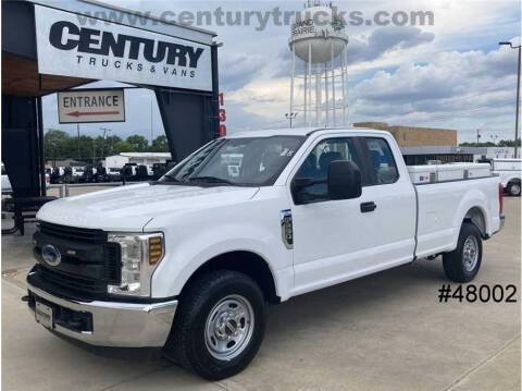 2019 Ford F-250 Super Duty for sale at CENTURY TRUCKS & VANS in Grand Prairie TX