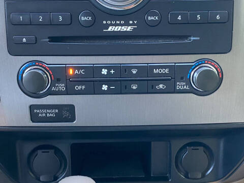 2013 Nissan Armada Platinum