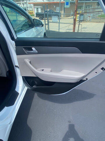 2015 Hyundai Sonata SE