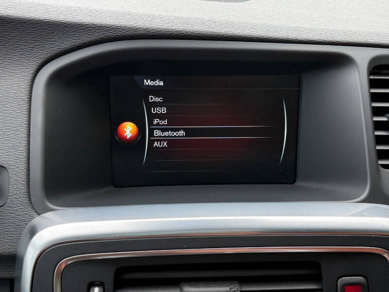 2015 Volvo V60 T5 Drive-E Platinum