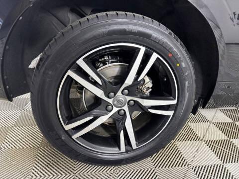 2019 Volvo XC60 T5 R-Design