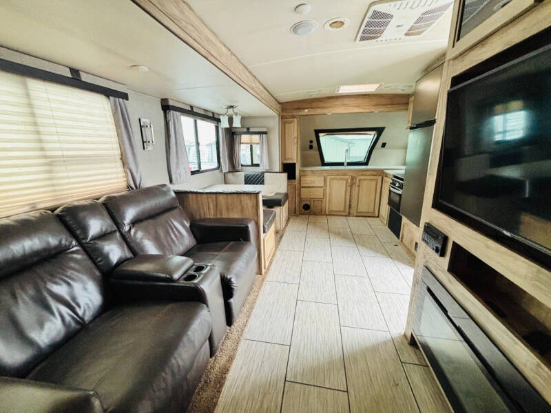 2020 Palomino Solaire 260FKBS