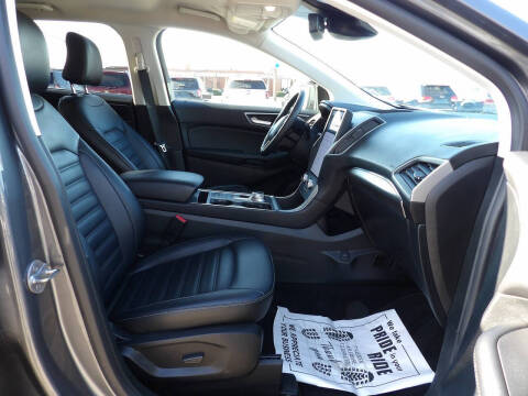 2022 Ford Edge SEL