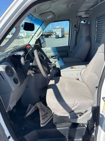 2010 Ford E-Series E-350 SD