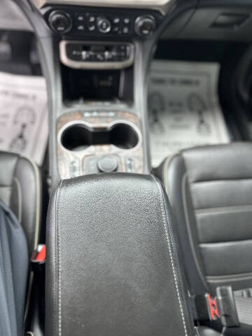 2020 GMC Acadia Denali