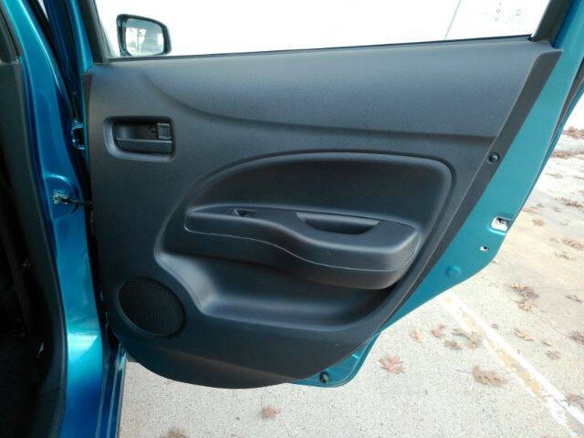 2024 Mitsubishi Mirage ES