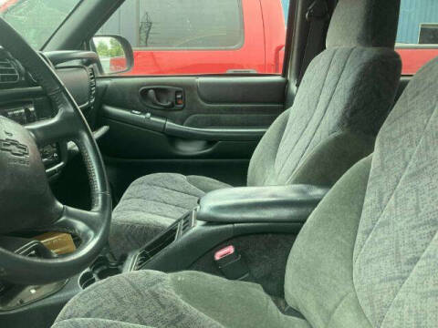 2002 Chevrolet S-10 LS