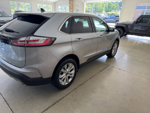 2023 Ford Edge Titanium