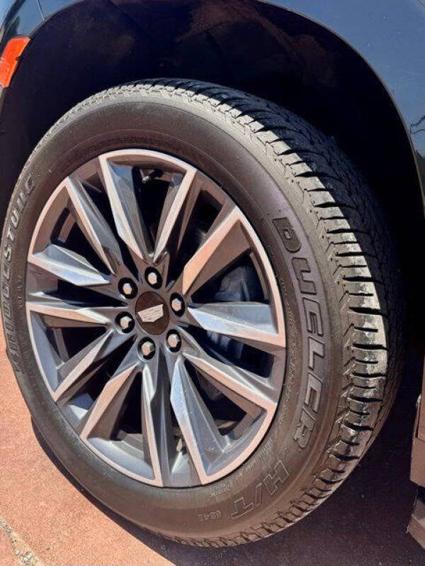 2023 Cadillac Escalade Sport