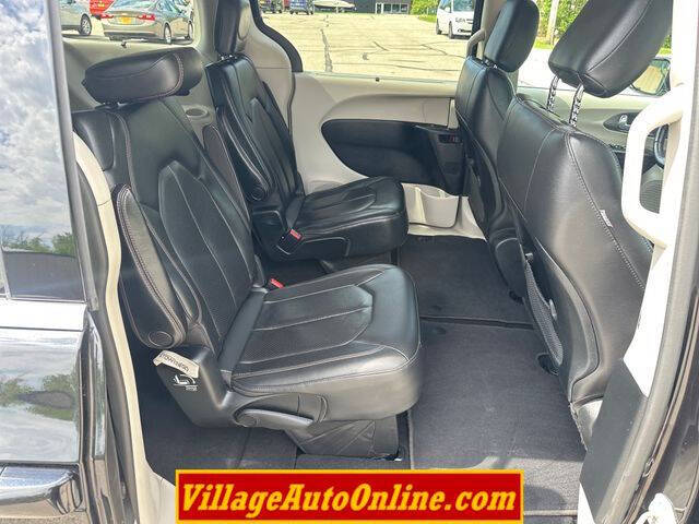 2020 Chrysler Pacifica Touring L
