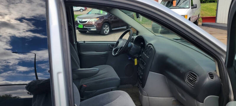 2005 Dodge Grand Caravan SE