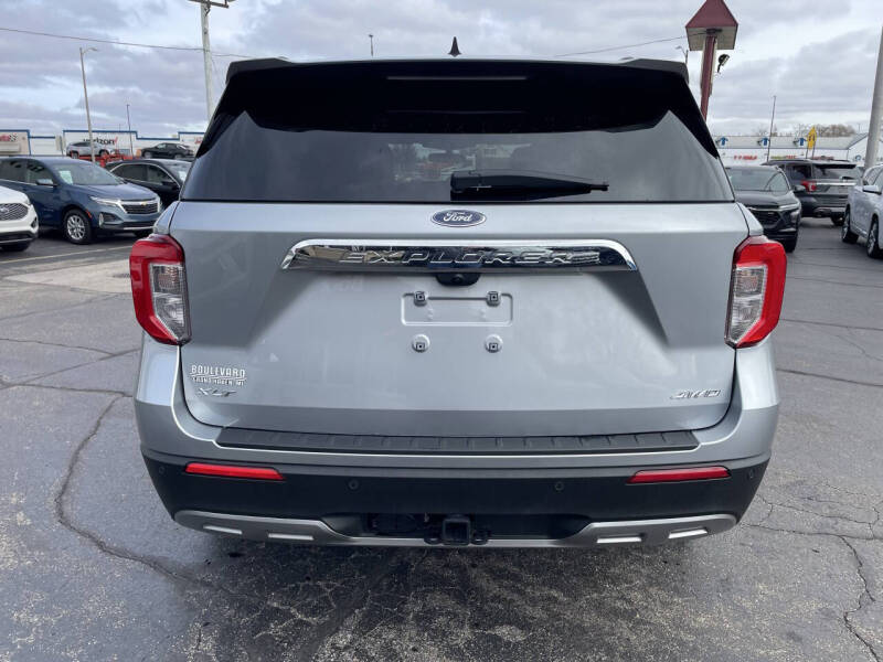 2023 Ford Explorer XLT