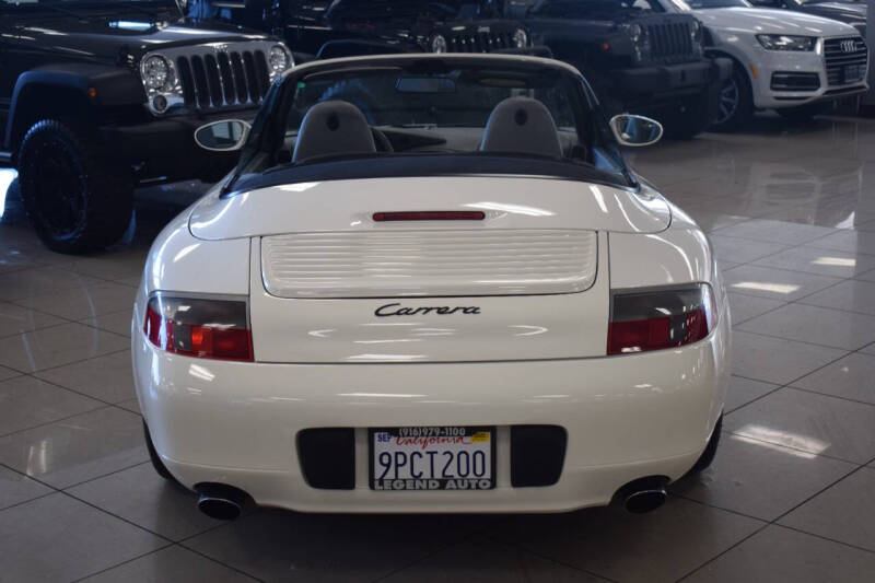 2000 Porsche 911 Carrera