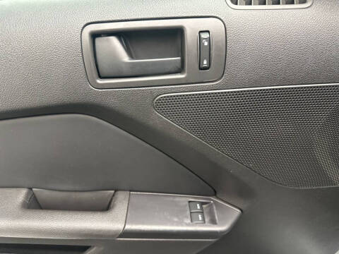 2013 Ford Mustang V6