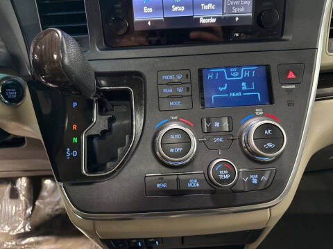 2017 Toyota Sienna