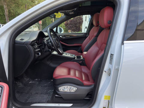 2020 Porsche Macan S