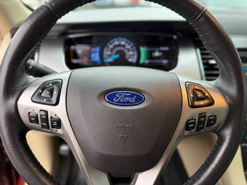 2015 Ford Taurus SEL