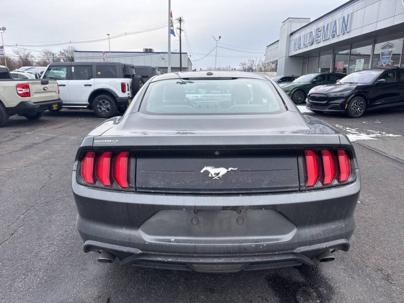 2019 Ford Mustang EcoBoost