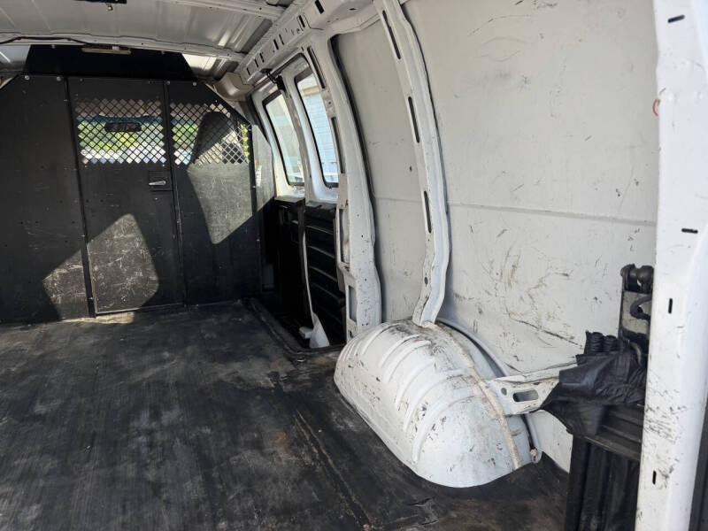 2017 Chevrolet Express 2500