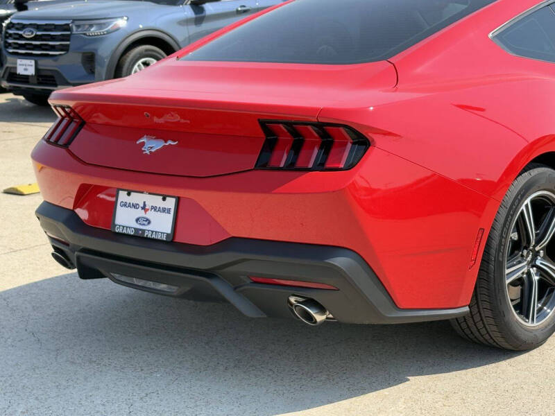 2025 Ford Mustang EcoBoost