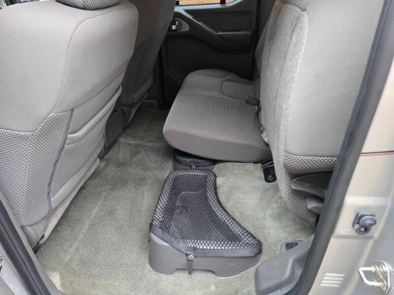 2017 Nissan Frontier SV