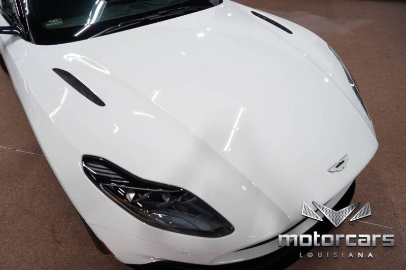 2018 Aston Martin DB11 V8