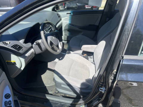 2017 Hyundai Accent SE